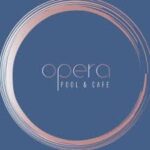 Opera Pool an Cafe